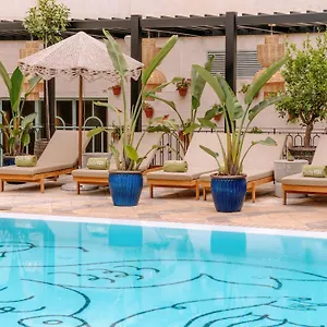 Hotel Only, Sevilla
